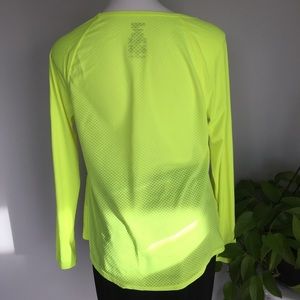 🏃🏽‍♀️ DANSKIN • Yellow Athletic Top 🏃🏽‍♀️